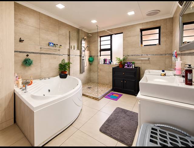 4 BEDROOM HOUSE FOR SALE IN SUNAIR PARK